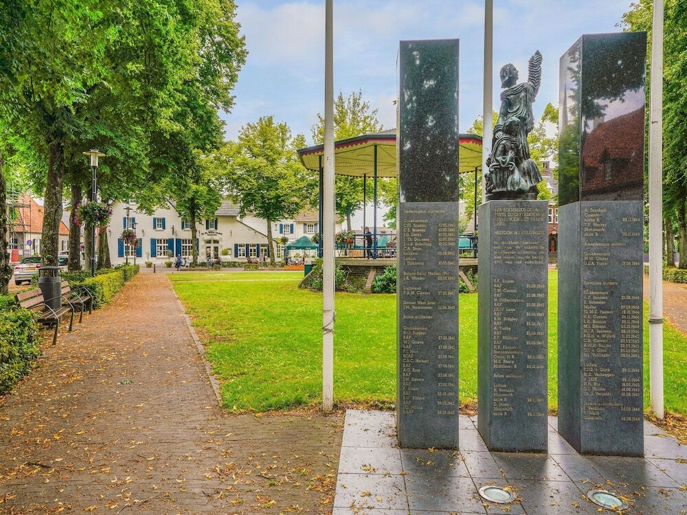 Фото Modern Holiday Home in Grubbenvorst near River Maas
