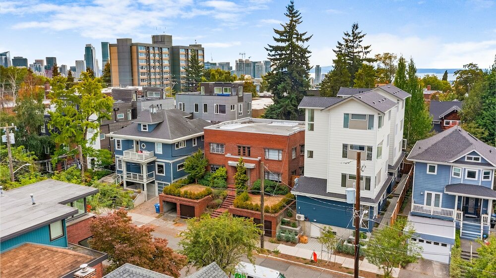 Фото The Golden Lion Sweet Suite