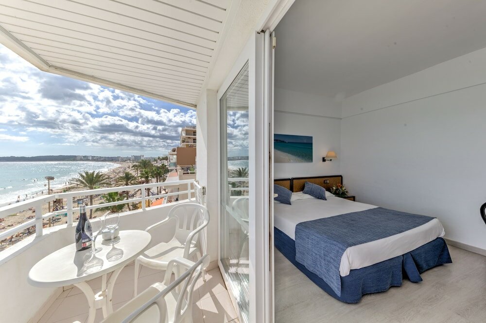 Фото Hotel Voramar Mallorca