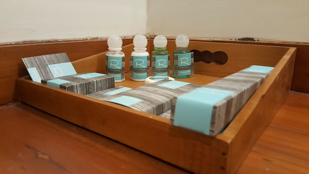 Фото R Degrees - Ambalangoda