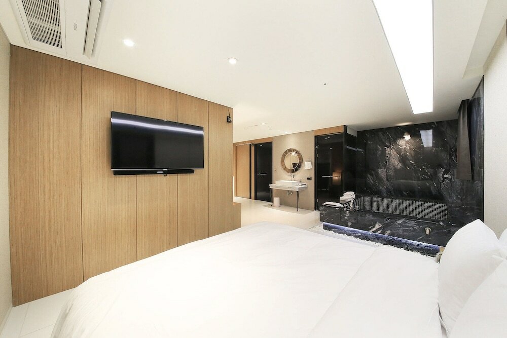 Фото Yeoksam Rich Well