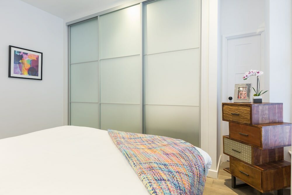 Фото Urban Chic - Rathbone