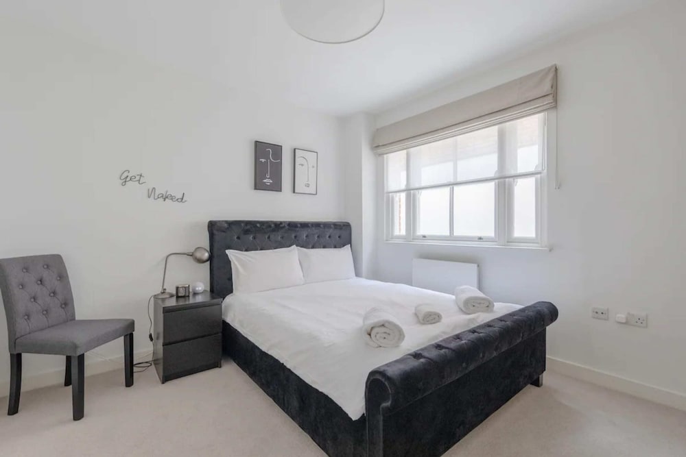 Фото Modern & Centrally Located 2bd Flat - Marble Arch!