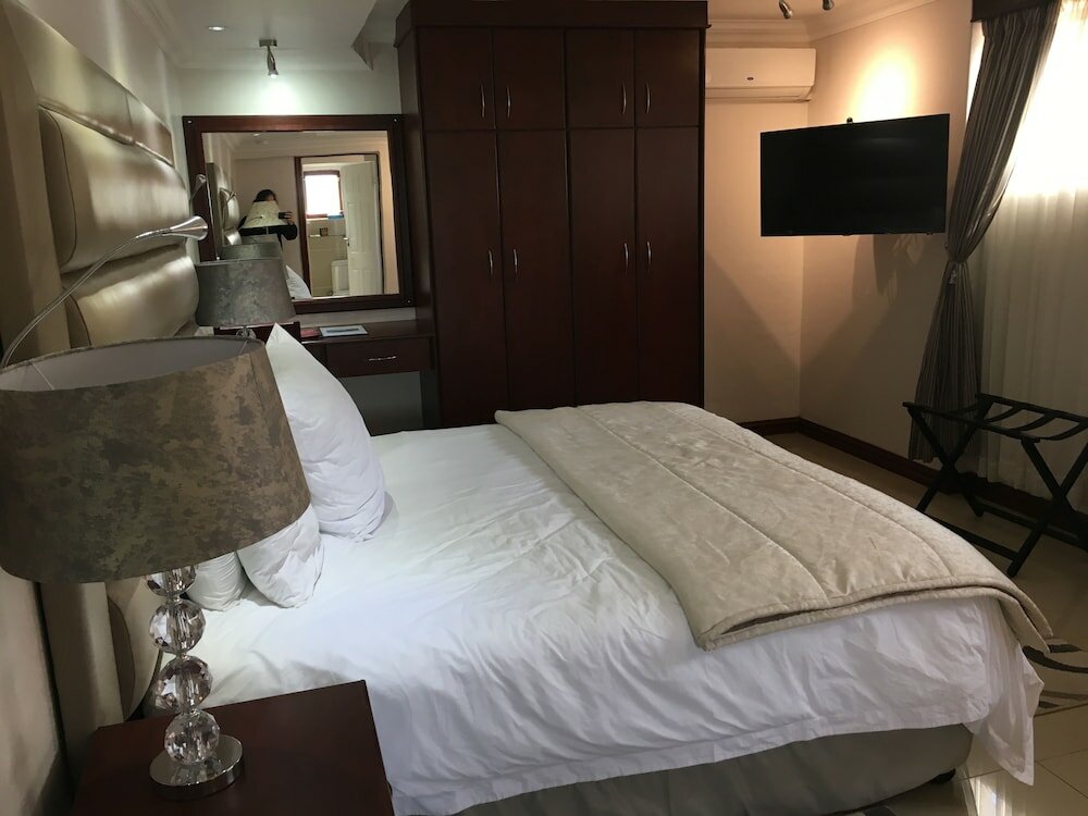 Фото The Meritus