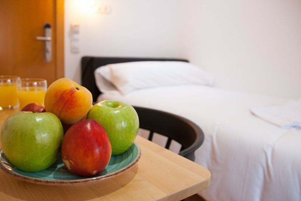 Фото Hostal Cuéntame Evolución Auto check in