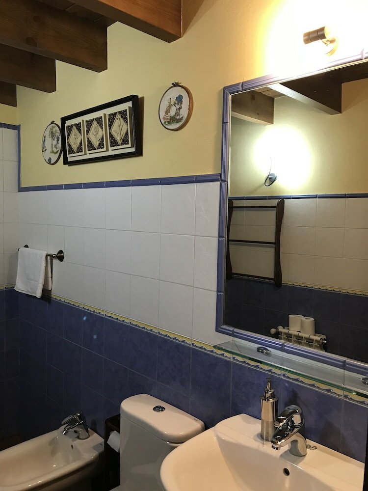 Фото Apartamentos Rurales La Portiella