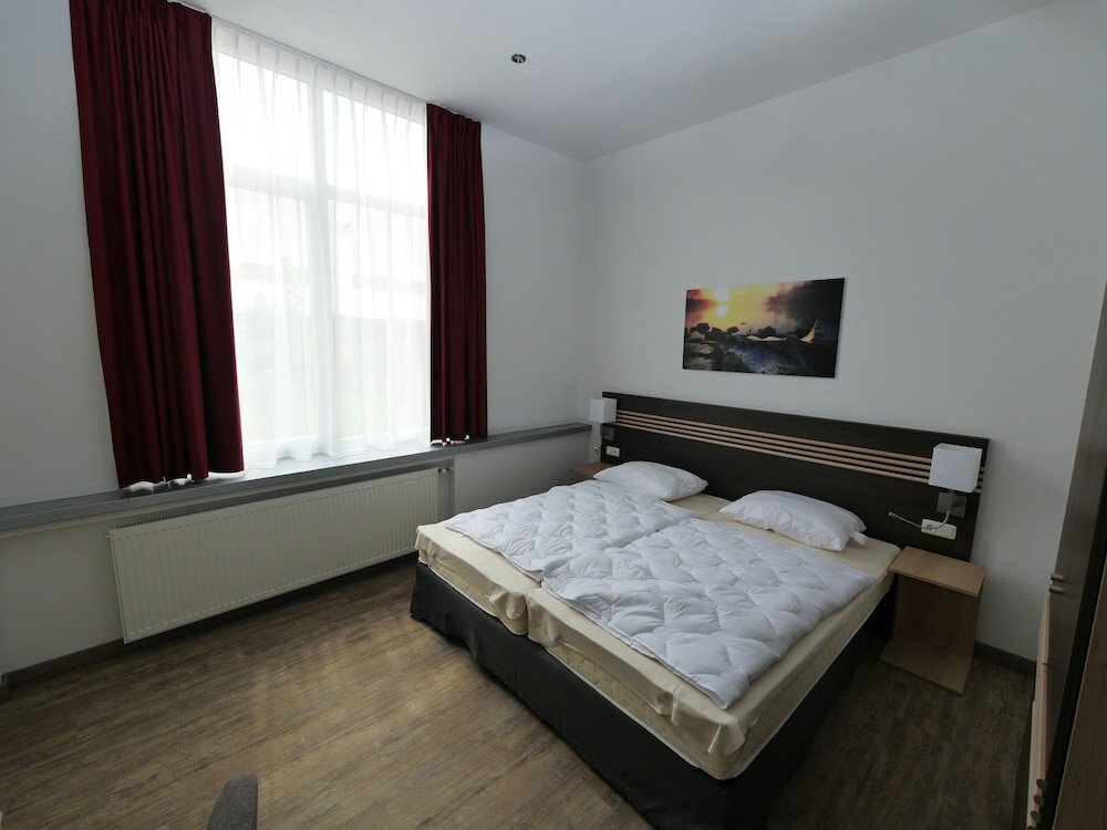 Фото Ruhr Inn Hotel