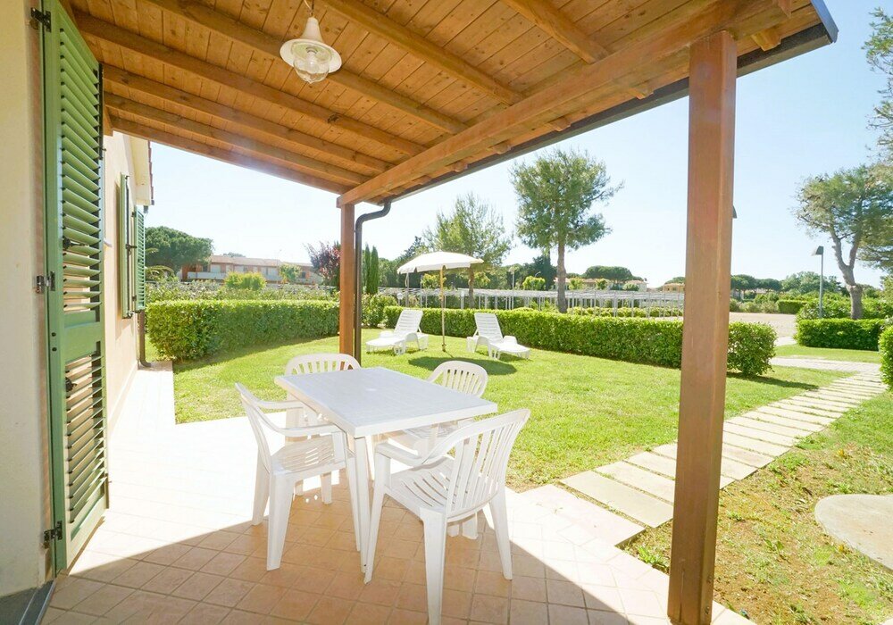 Фото Residence just 600 meters from the beach