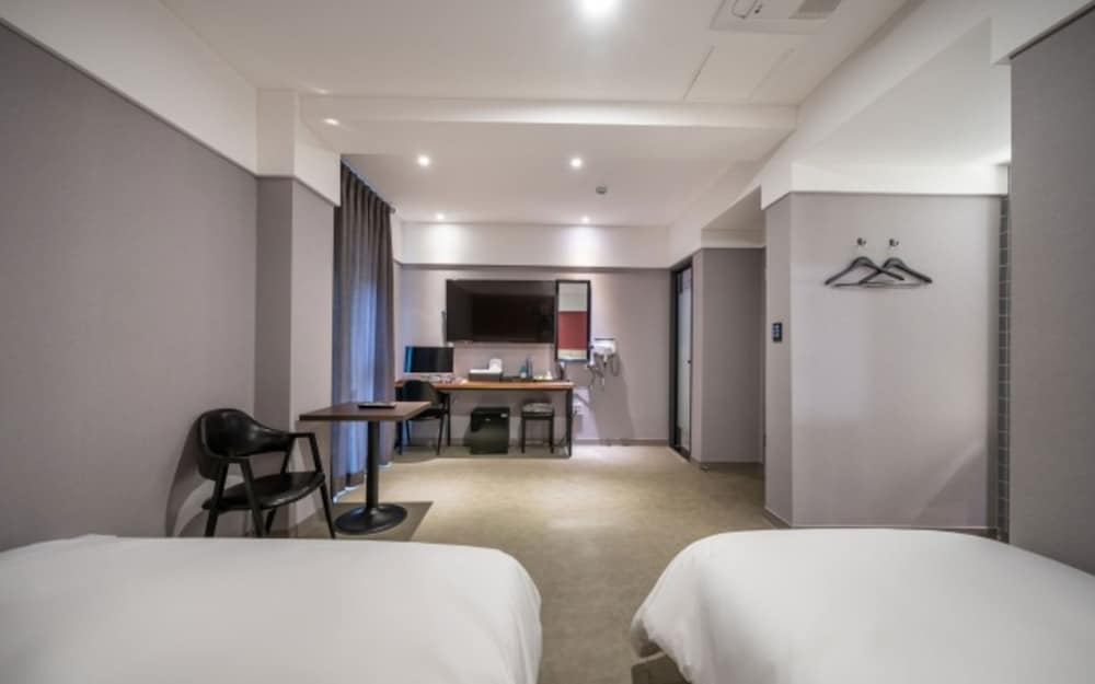 Фото Soseol Smith Hotel