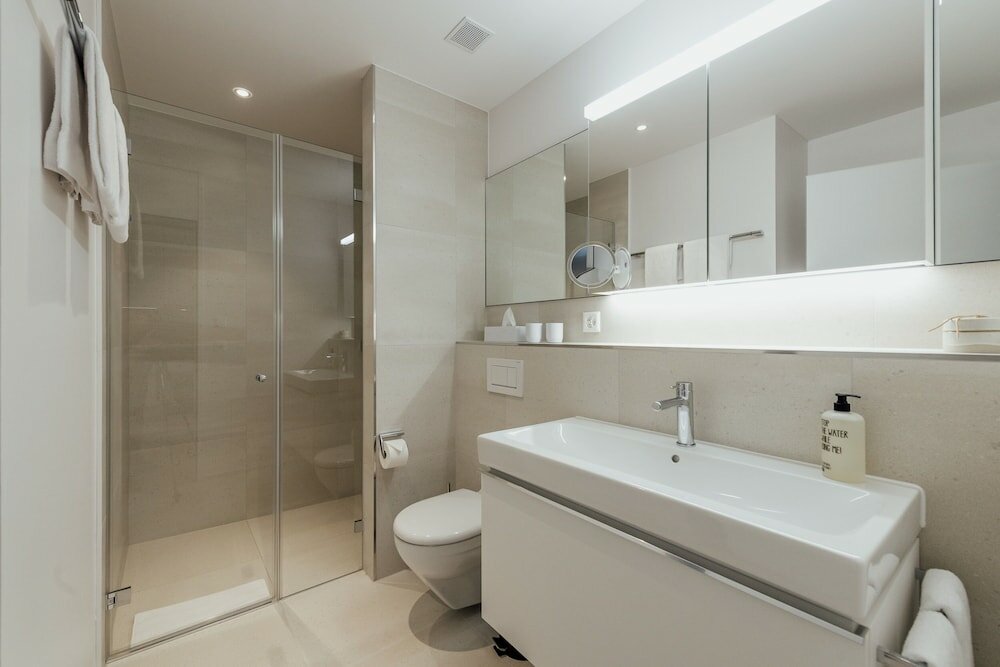 Фото Gubelhof Suites