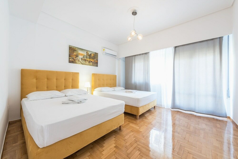 Фото Victoria Diamond Suites Apartments