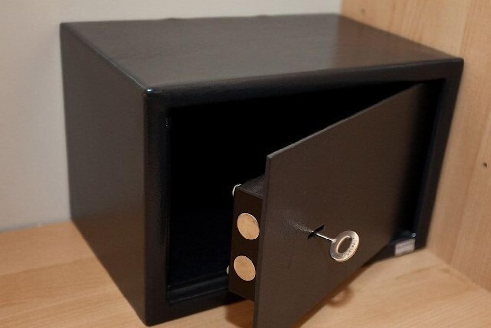 Фото Victoria Centre Apartments & Annexe