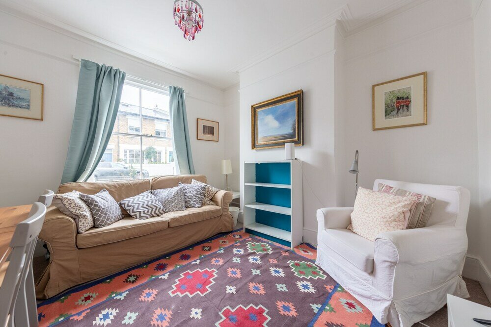 Фото Spacious 3 Bedroom House With Garden - Hammersmith