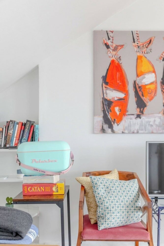 Фото Top Floor 1bd Flat With Balcony - Ladbroke Grove