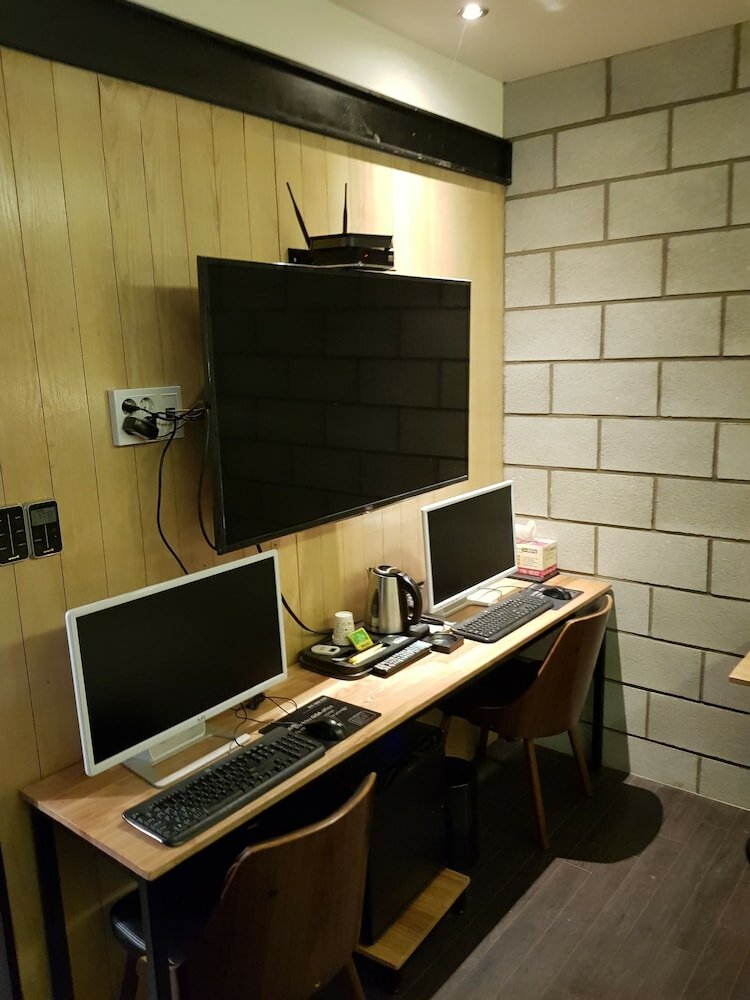 Фото Dwell Hotel