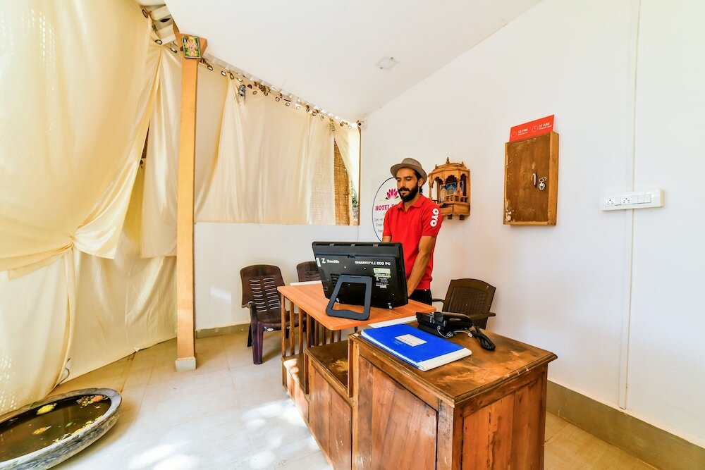 Фото Capital O 30548 Padma Cottages