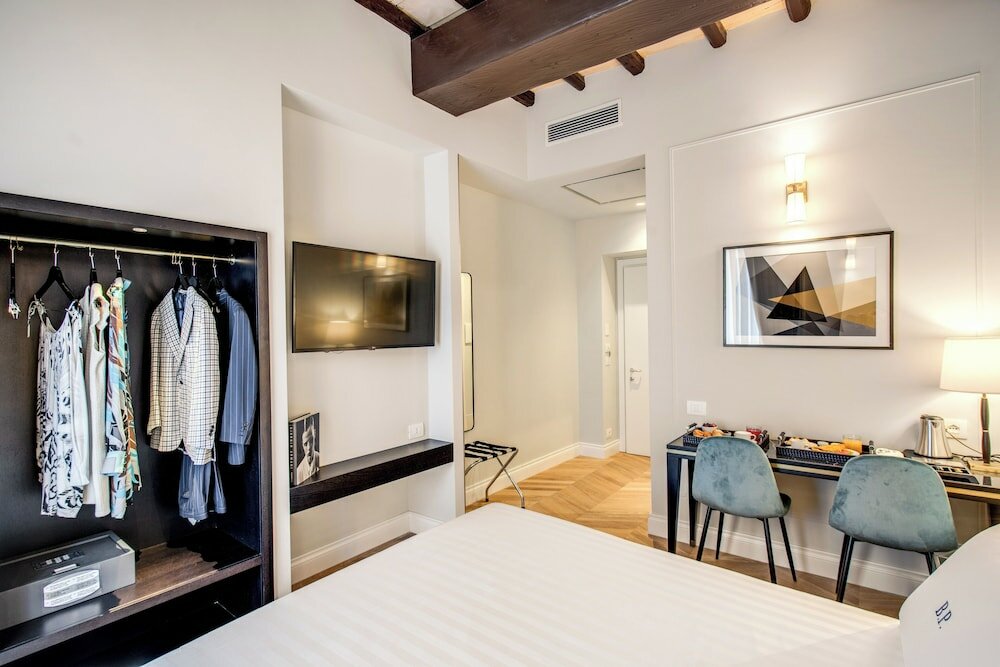 Фото Babuino Palace Suites