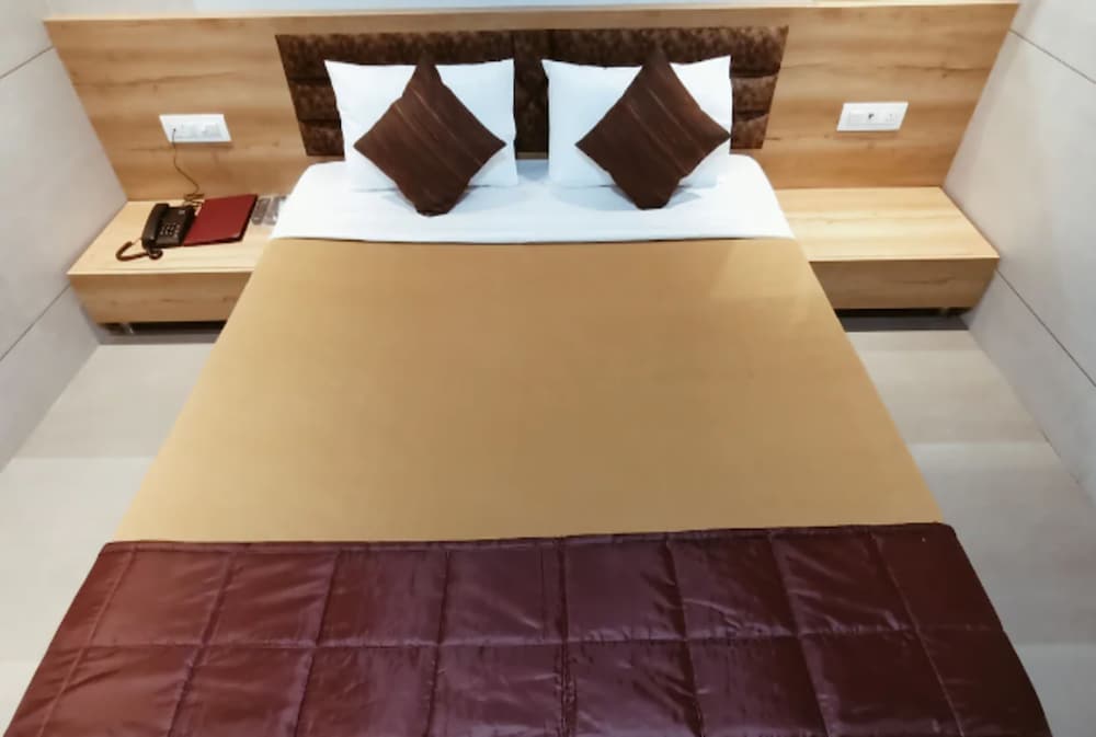 Фото Hotel Prasad Nx