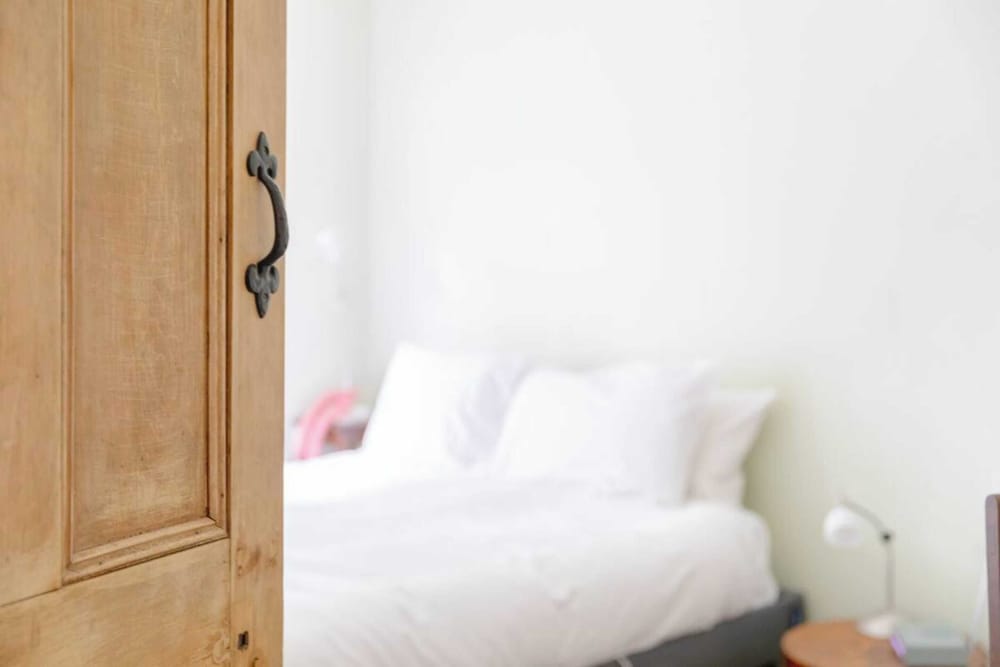 Фото Bright & Charming 1bd Flat - Clapton