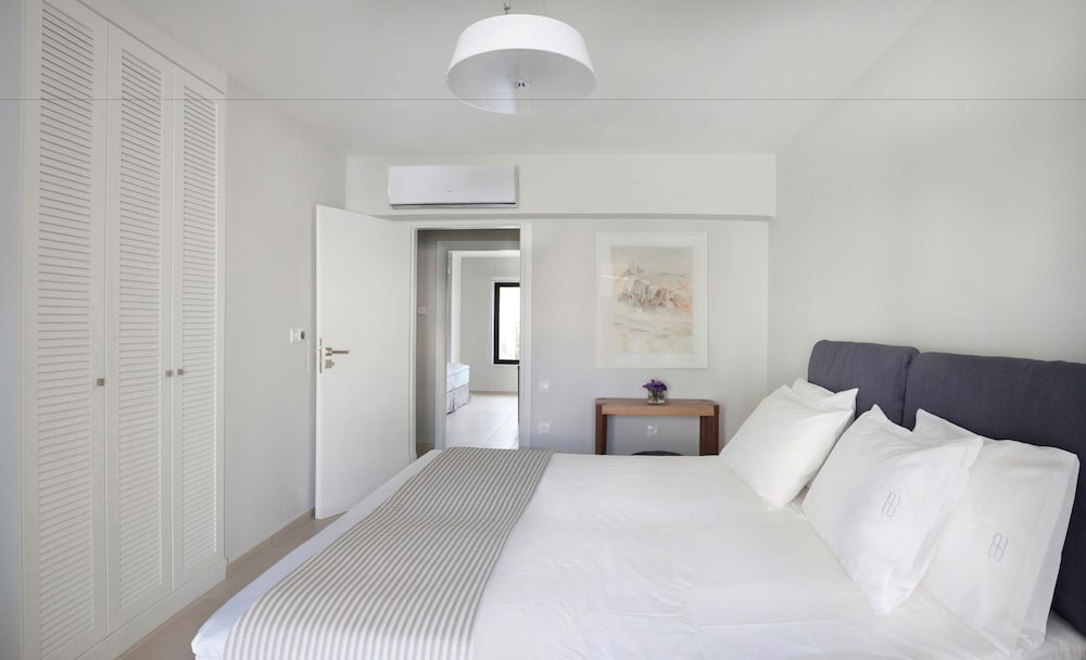 Фото Aethrion Boutique Homes