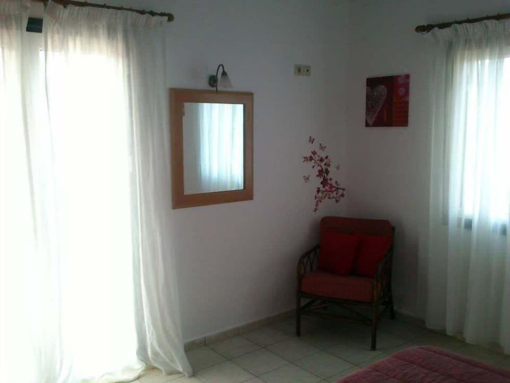 Фото Mary Sofi Residences by Estia