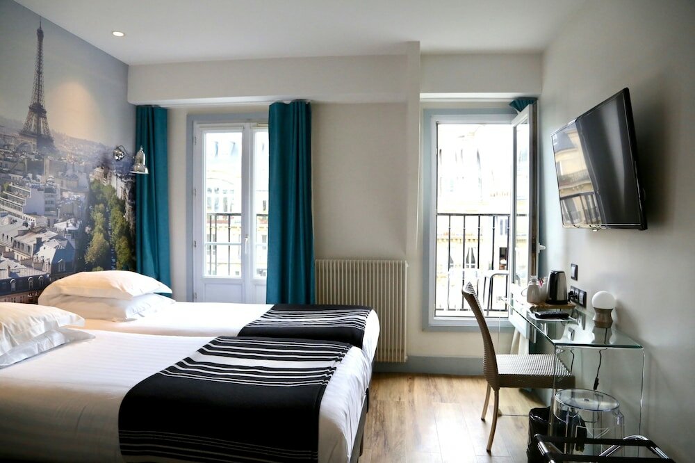 Фото отеля 2