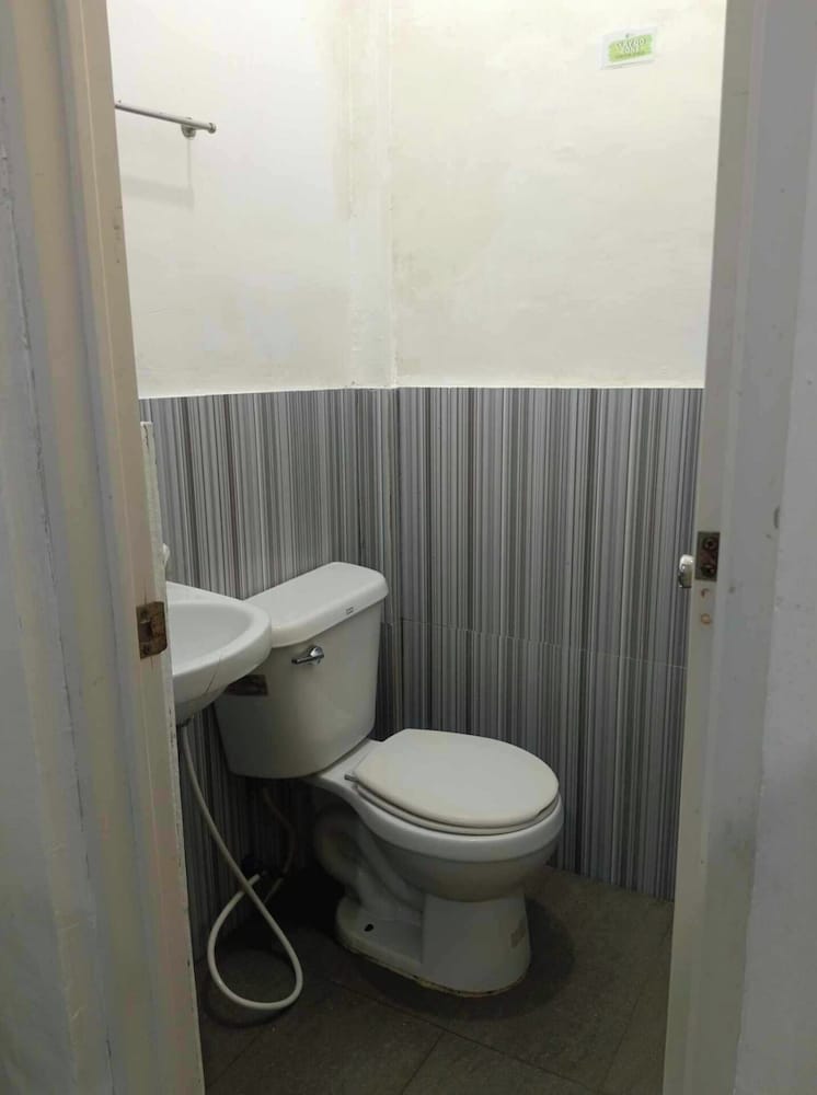 Фото Pop 996 Iloilo Paraw Beach Resort