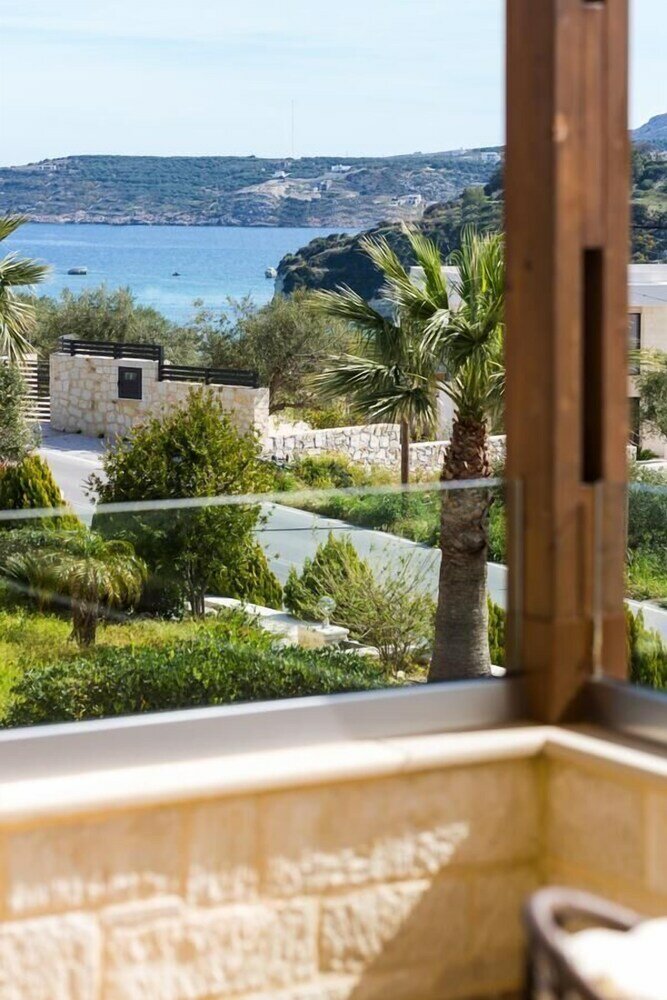 Фото Rodi Luxury Stone Villa