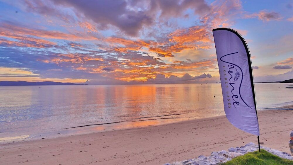 Фото Vannee Golden Sands Beachfront Resort