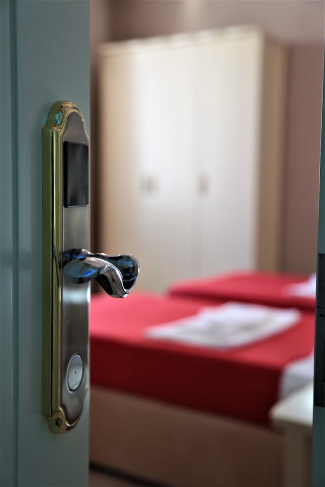 Фото Hotel Veliera