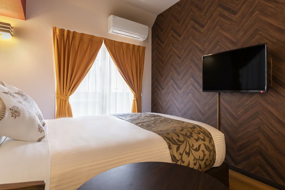 Фото Mr. Kinjo in Color'z Ciizi