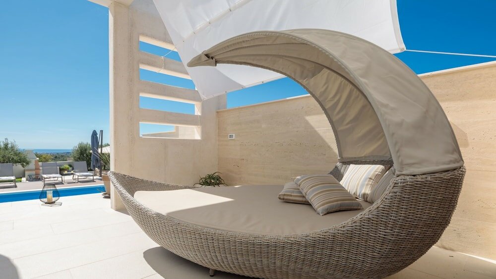 Фото Luxury Villa Cinderella with Swimming Pool