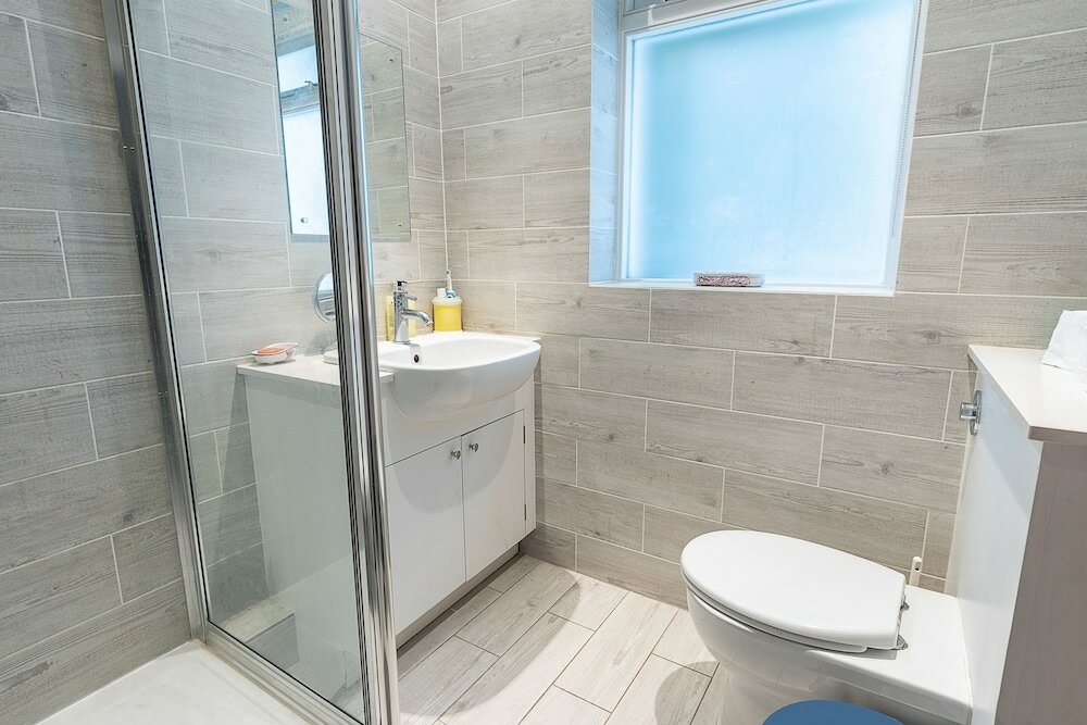 Фото Altido 2 Bed Flat With Garden Next to Battersea Park!