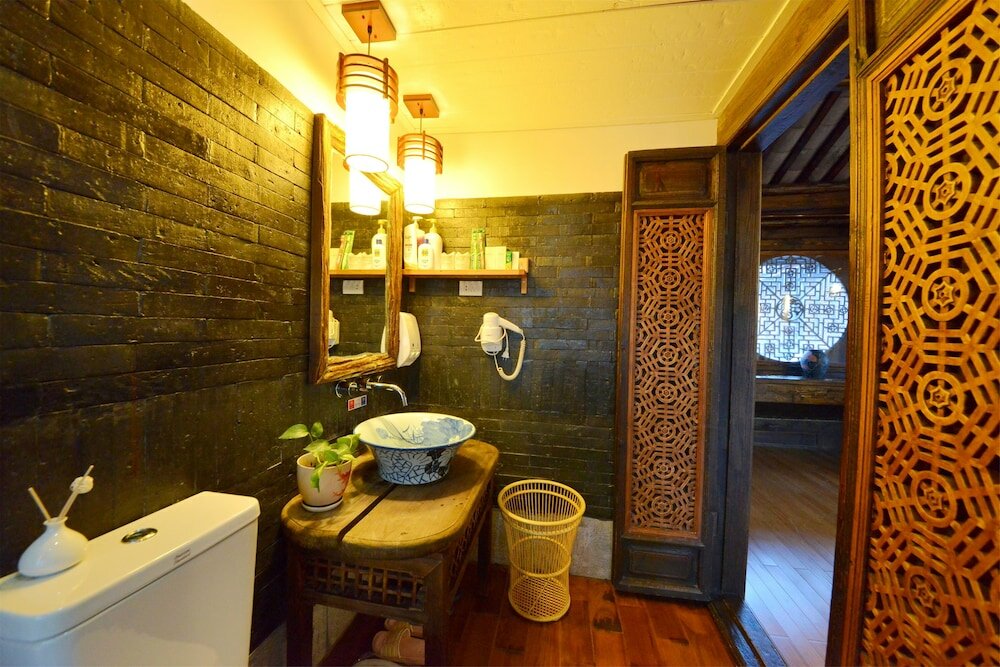 Фото Lijiang Shuhe Youyiju Private Club