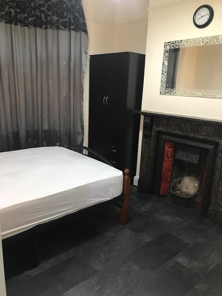 Фото Araagon Homes