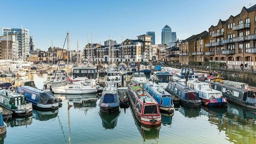 Гостиница Lovely 1-bed Apartment in London by the Harbour в Лондоне