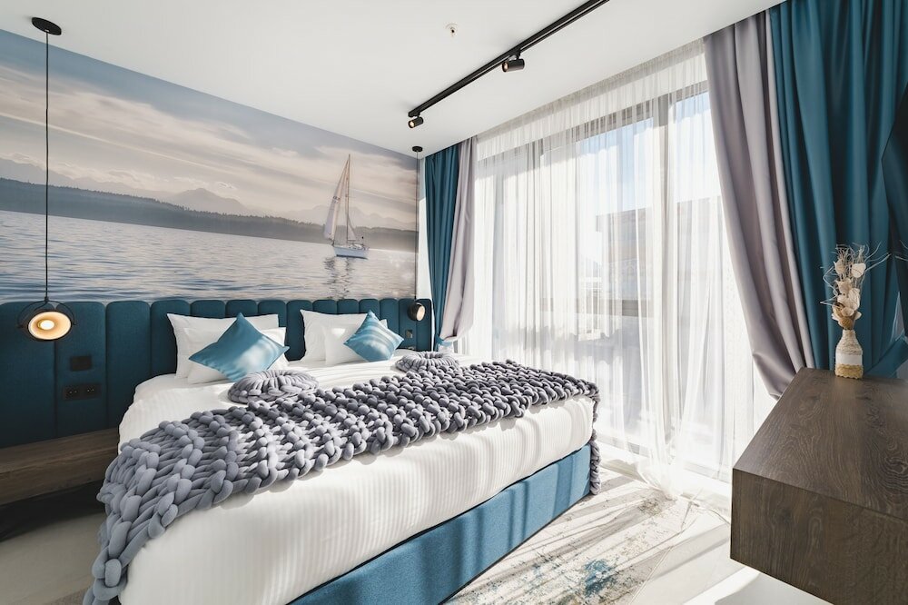 Фото Aurel Coast