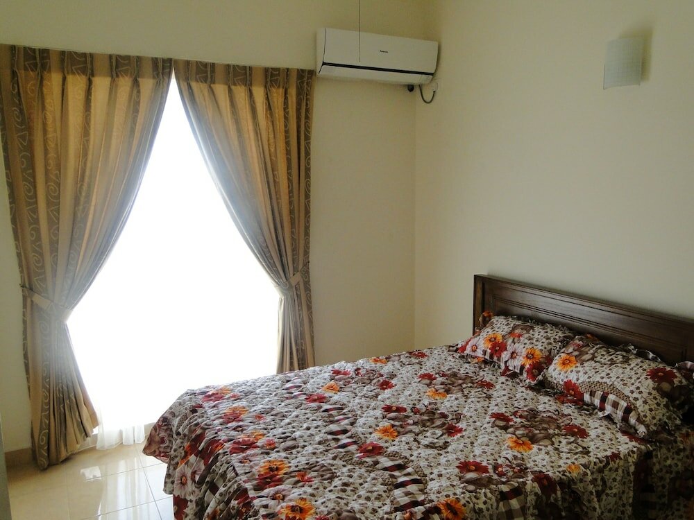 Фото Brama Servizez - Capital Park