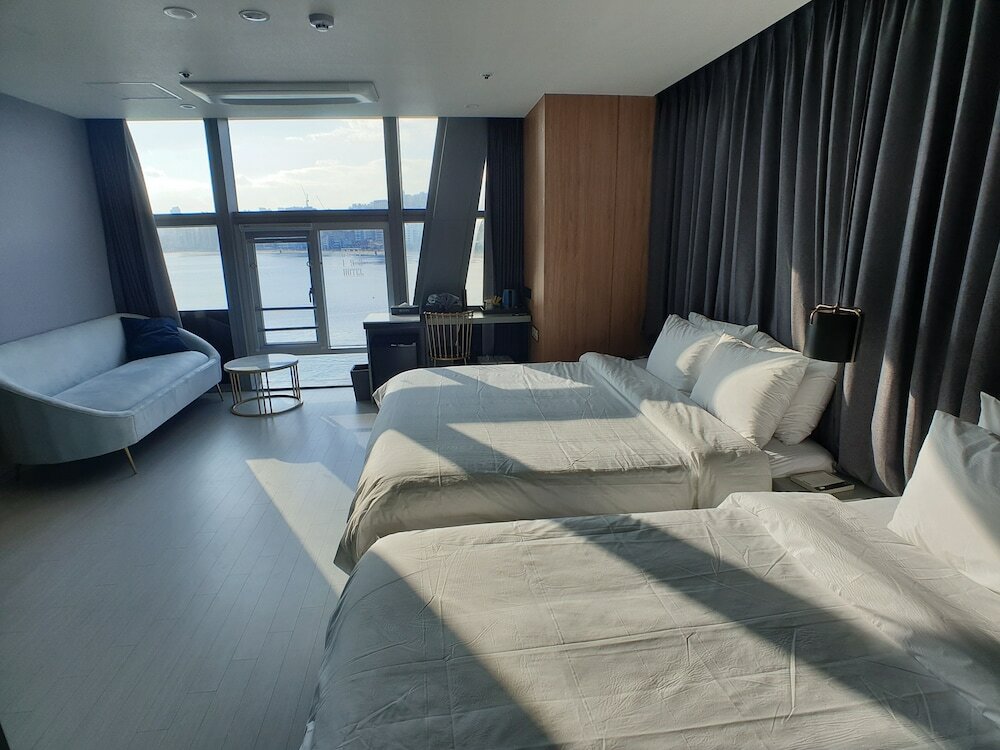 Фото Gray 193 Hotel