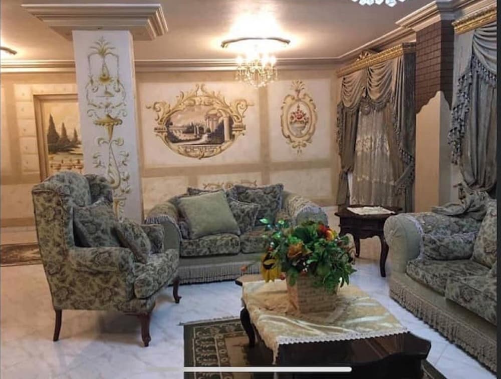 Фото Penthouse Apartment Pyramids view