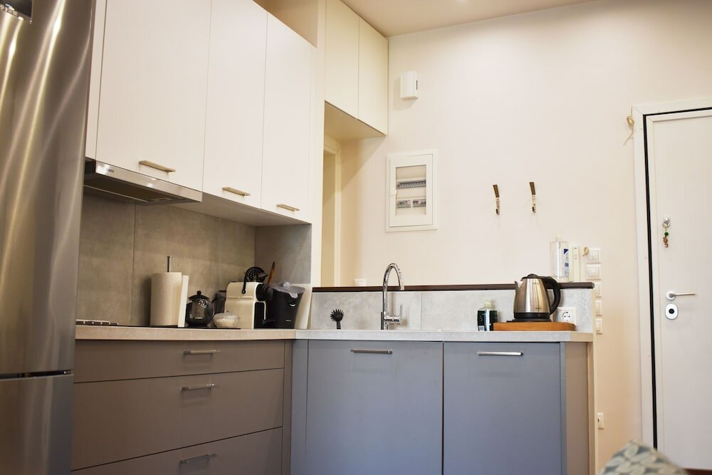 Фото A Skip Away from the Acropolis Museum