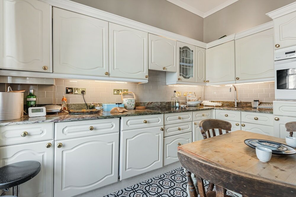 Фото Charming one Bedroom Flat Near Maida Vale by Underthedoormat