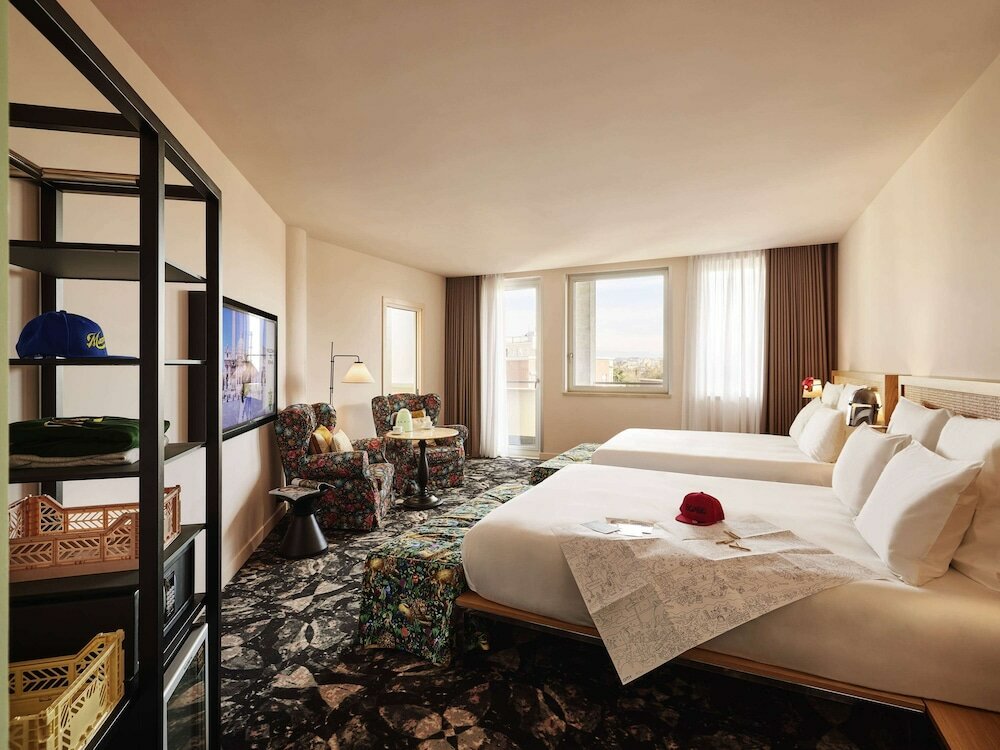 Фото отеля 3