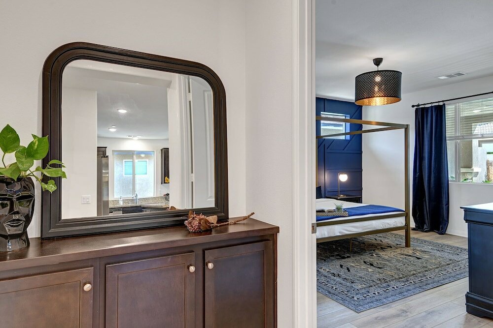 Фото The Gryffin