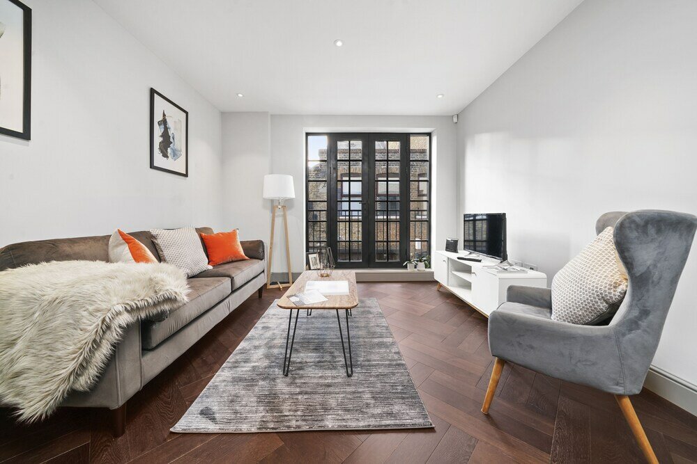 Фото Executive Apartments in the Heart of London, Free WiFi by City Stay London