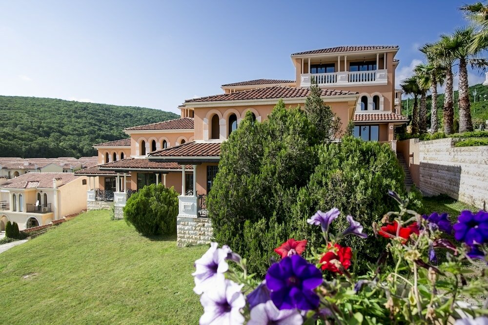 Фото Villas Elenite Premium