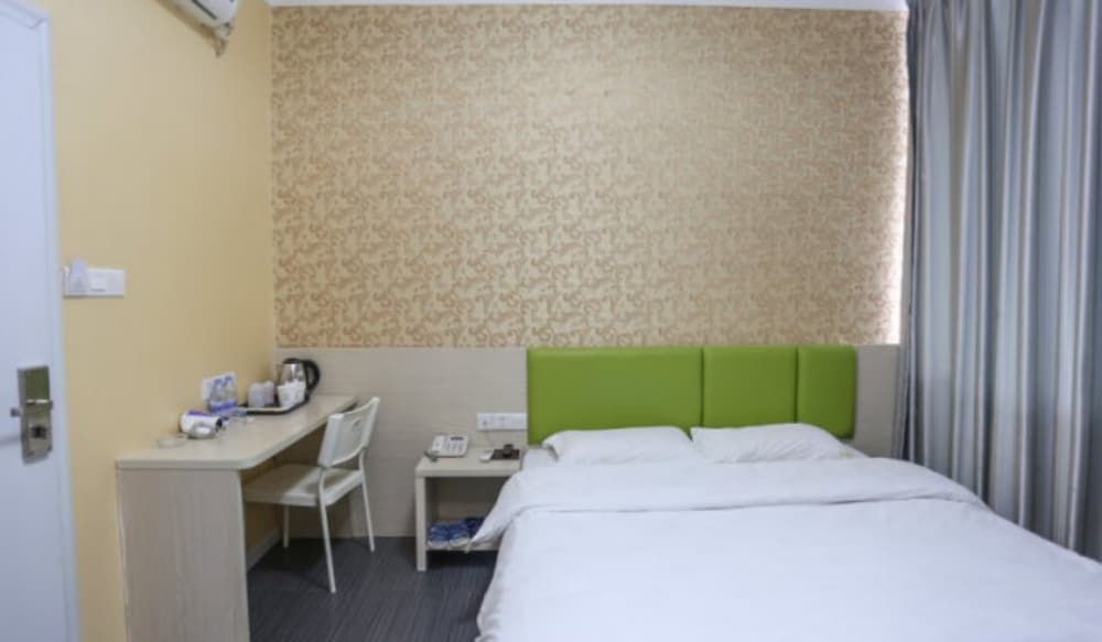 Фото Bai Yi Hotel Canton Fair Branch