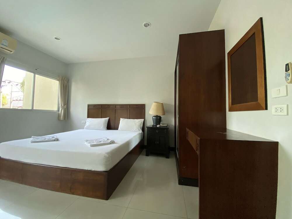 Фото C. A. P. Mansion Hotel