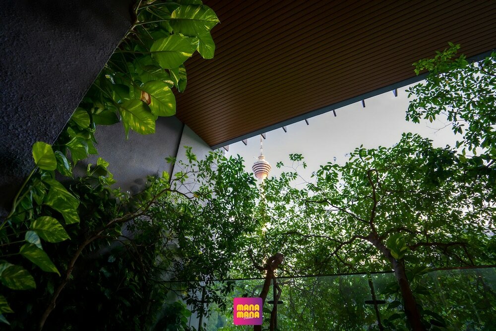 Фото Ceylonz Suites Klcc by Mana-Mana