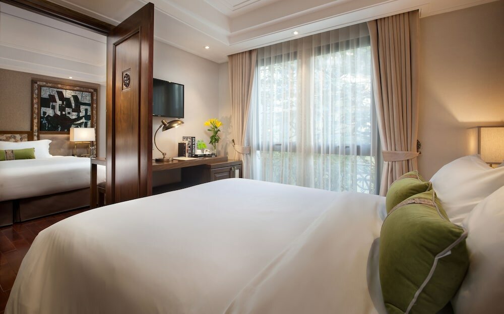 Фото Peridot Gallery Classic Hotel